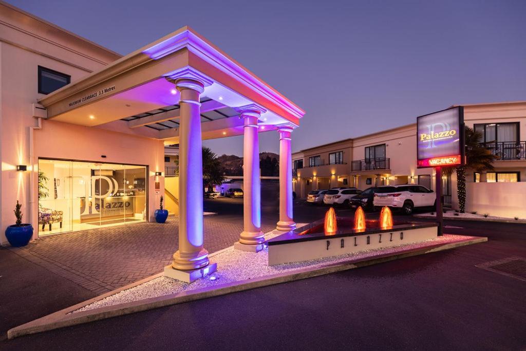 Palazzo Motor Lodge Нельсон Экстерьер фото Entrance of the hotel