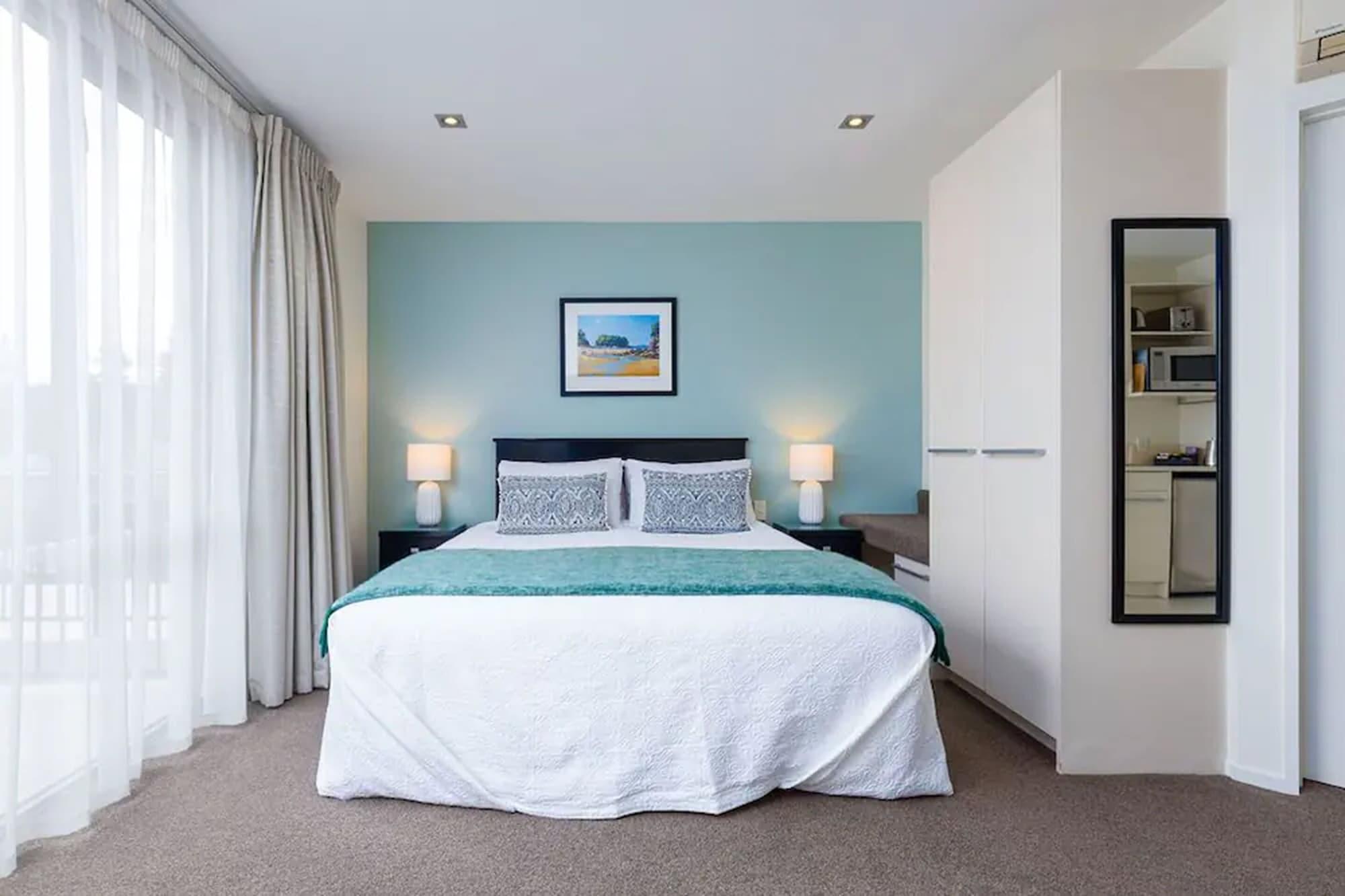 Palazzo Motor Lodge Нельсон Экстерьер фото A bedroom