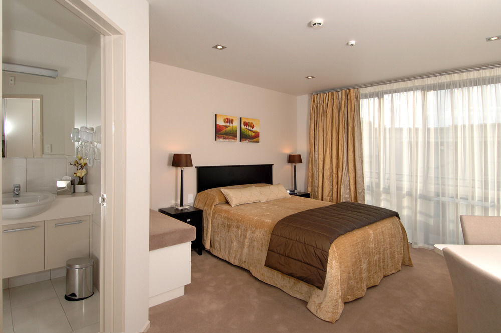 Palazzo Motor Lodge Нельсон Экстерьер фото A bedroom